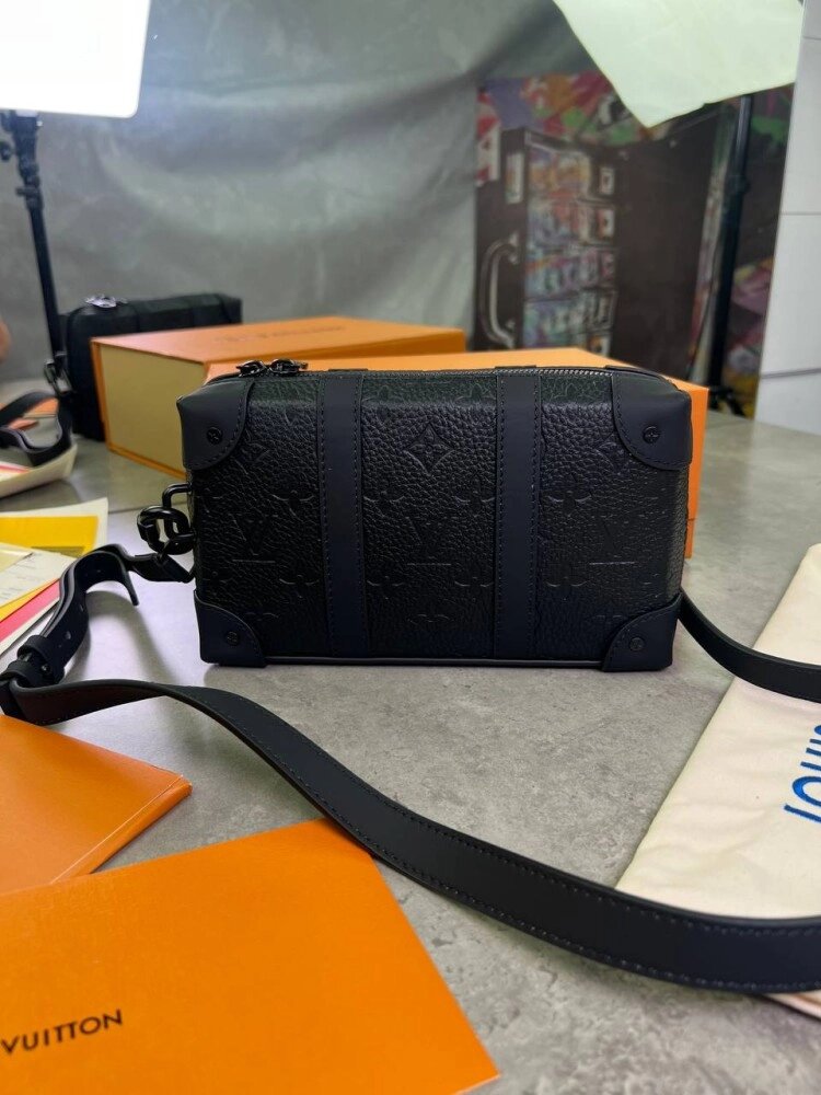 Мессенджер Louis Vuitton Mini Soft Trunk чорний c830 від компанії Elektromax - фото 1