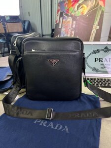 Месенджер Prada із чорної телячої шкіри c819 в Києві от компании Elektromax