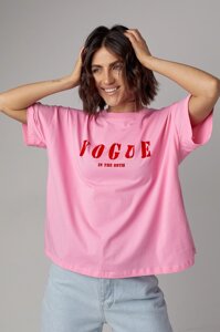 Жіноча футболка oversize з написом Vogue - рожевий цвет, S (є розміри) в Києві от компании Elektromax