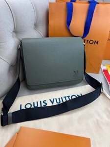 Месенджер хакі Louis Vuitton District PM Taiga Gray c848 в Києві от компании Elektromax