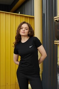 Жіноча футболка Nike чорна в Києві от компании Elektromax