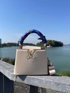 Жіноча сумка Louis Vuitton 20*15*8 бежева в Києві от компании Elektromax