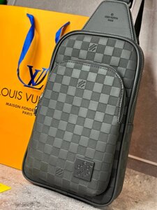 Сумка Louis Vuitton Avenue Sling Infini Graphite з лого внизу s004