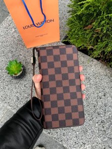 Універсальний клатч Louis Vuitton Brown, упакован в фирменном пакетике в Києві от компании Elektromax