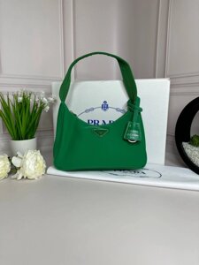 Жіноча Сумка Re-Nylon Prada Re-Edition 2000 mini-bag зелена wb046