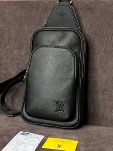 Чоловіча сумка Louis Vuitton Avenue Black з лого внизу s002