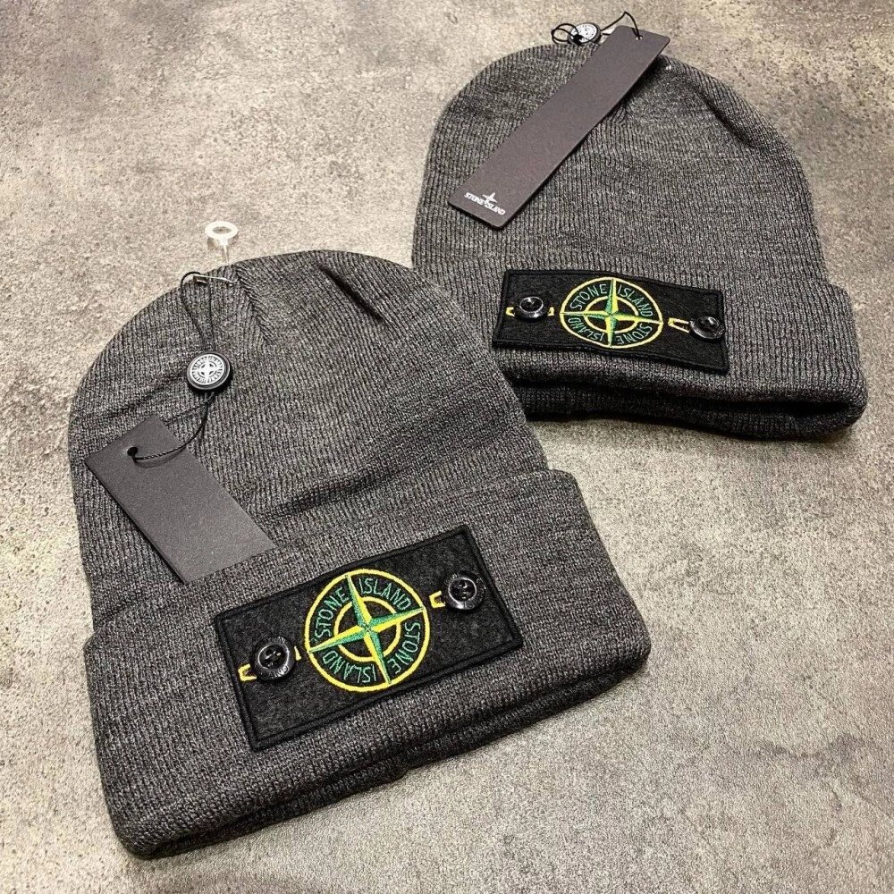 Шапка Stone Island сіра з жовто - зеленим патчем gu005 від компанії Elektromax - фото 1