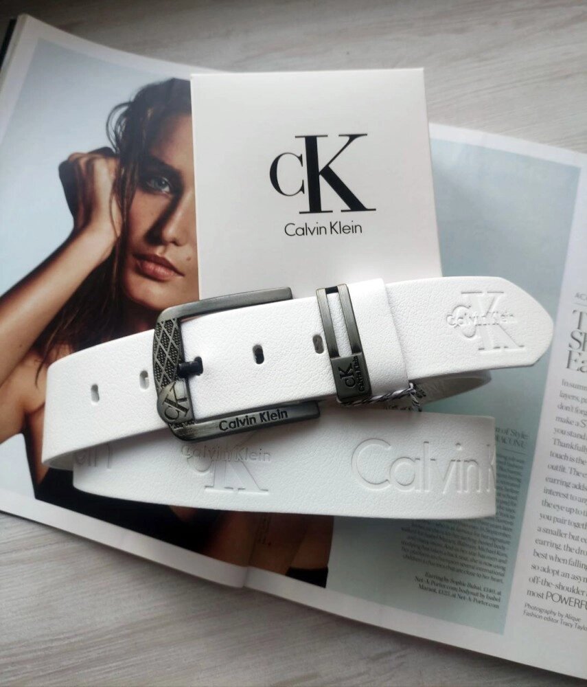 Шкіряний ремінь для джинсів Calvin Klein білий в коробці від компанії Elektromax - фото 1