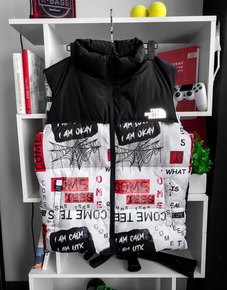 Жилетка в стилі The North Face павутина і написи від компанії Elektromax - фото 1