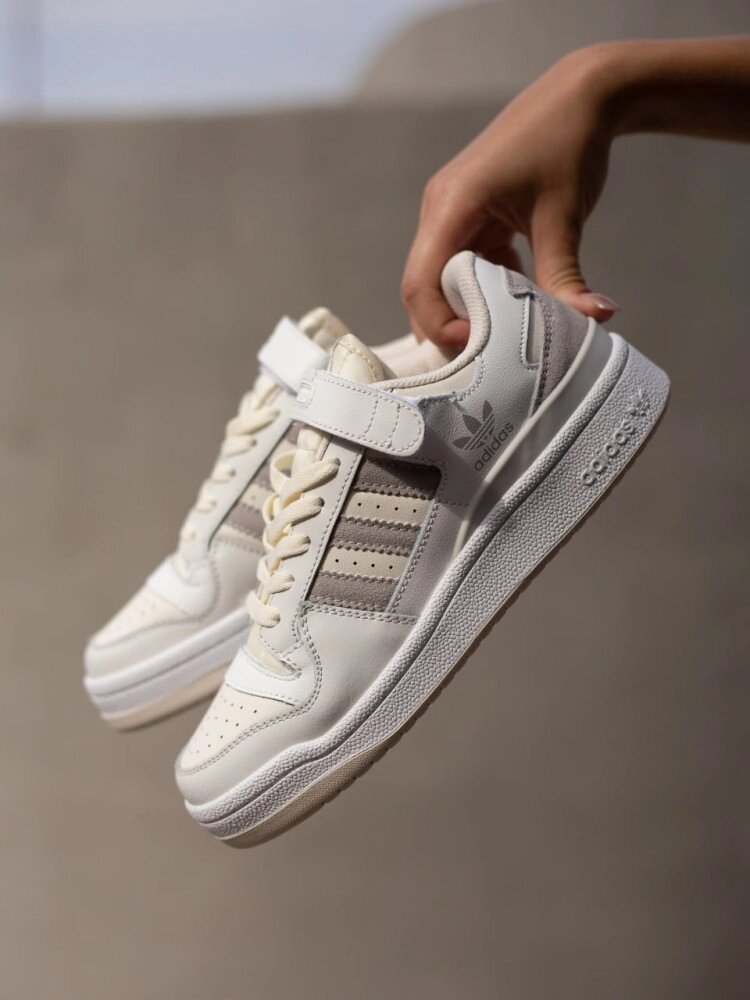 Жіночі кросівки Adidas Forum Low Beige gray від компанії Elektromax - фото 1