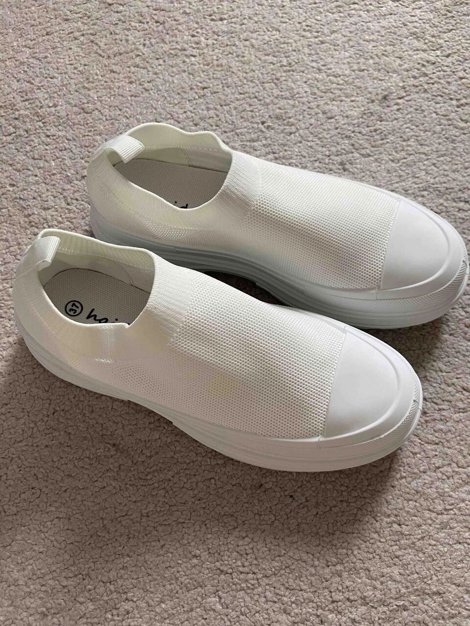 Жіночі кросівки білі трикотажний верх стиль спортивні гнучкі 36-41 розмір від компанії Elektromax - фото 1