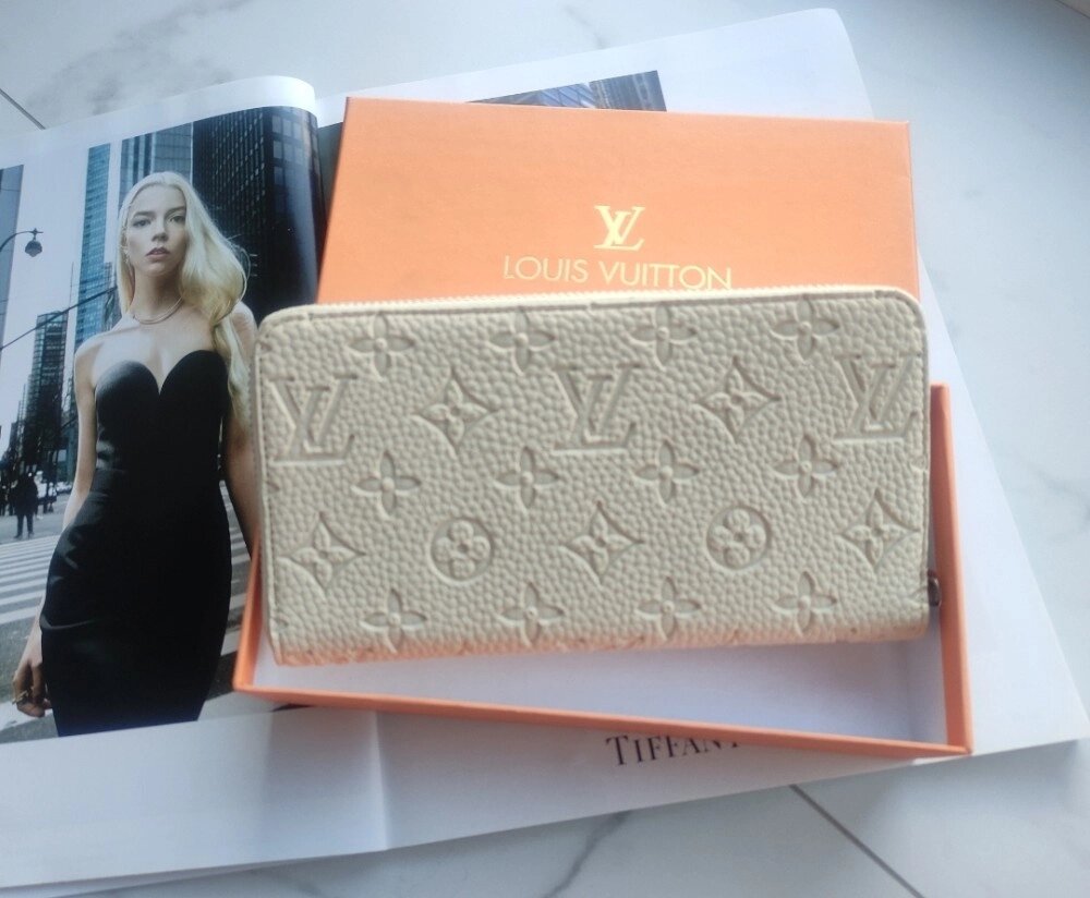 Жіночий гаманець Louis Vuitton бежевий від компанії Elektromax - фото 1