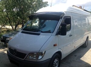 ГЛОБАЛЬНИЙ Скляний козирок Mercedes Sprinter / VW LT (95-06) / акрил. На кріпленні (Sprinter Mercedes)