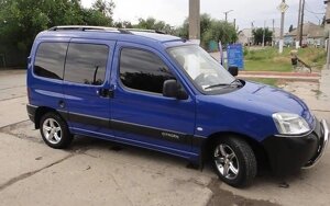 Рейлінги Citroen Berlingo/Peugeot Partner 1996-2008/Qashqai /Хром /Abs/кріплення клей