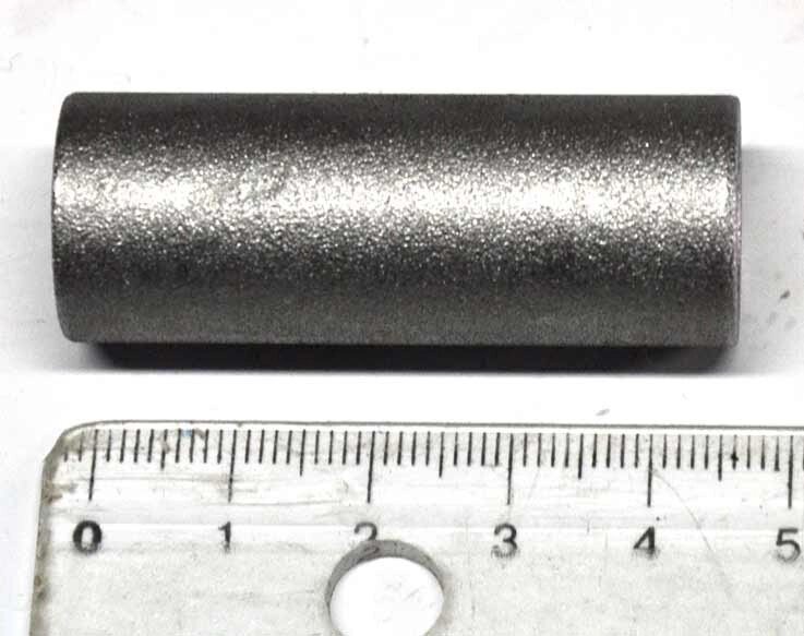 Втулки реактивних штанг 2101-07 2121 21213 металеві 10шт 6маленькіх + 4большіх від компанії Автомагазин АВТОКРАМНІЦЯ - фото 1