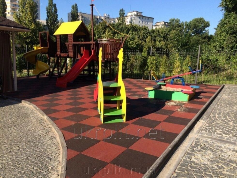 Травмобезпечна гумова плитка для дитячих майданчиків - УкрПлит, виробник гумової плитки