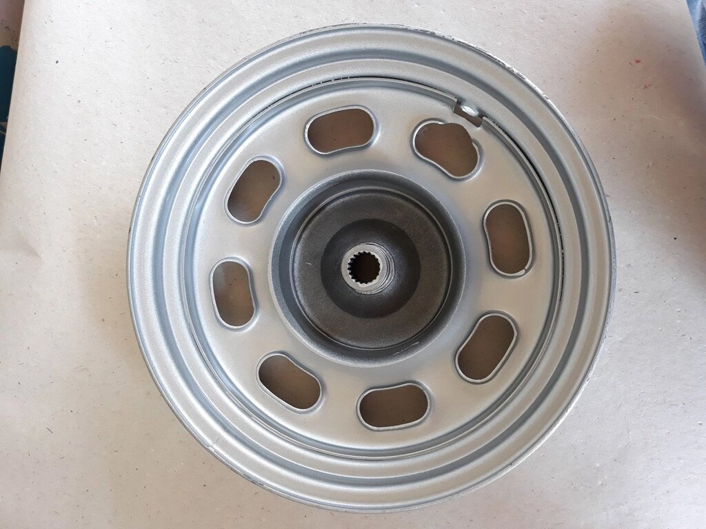 Диск колеса задній 2.15х10 барабан метал для GY6 100cc від компанії Benzomoto - фото 1
