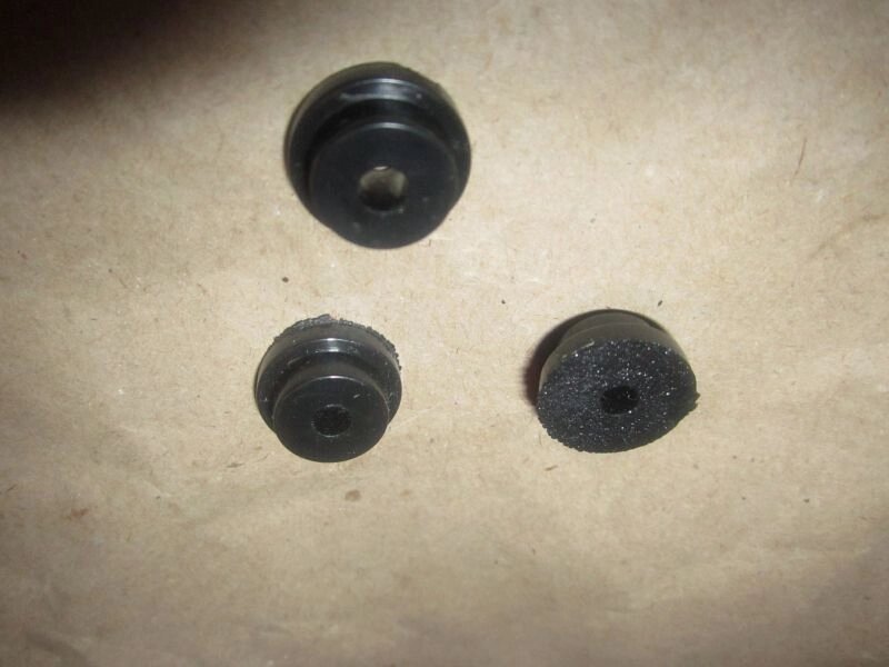 Гумки в опору (дно) к-т 3 шт до сепаратора мотор сич від компанії Benzomoto - фото 1