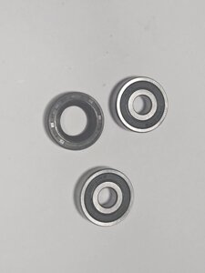 К-т підшипників+ущільнювач переднего колеса на скутер Honda Dio AF 34,35