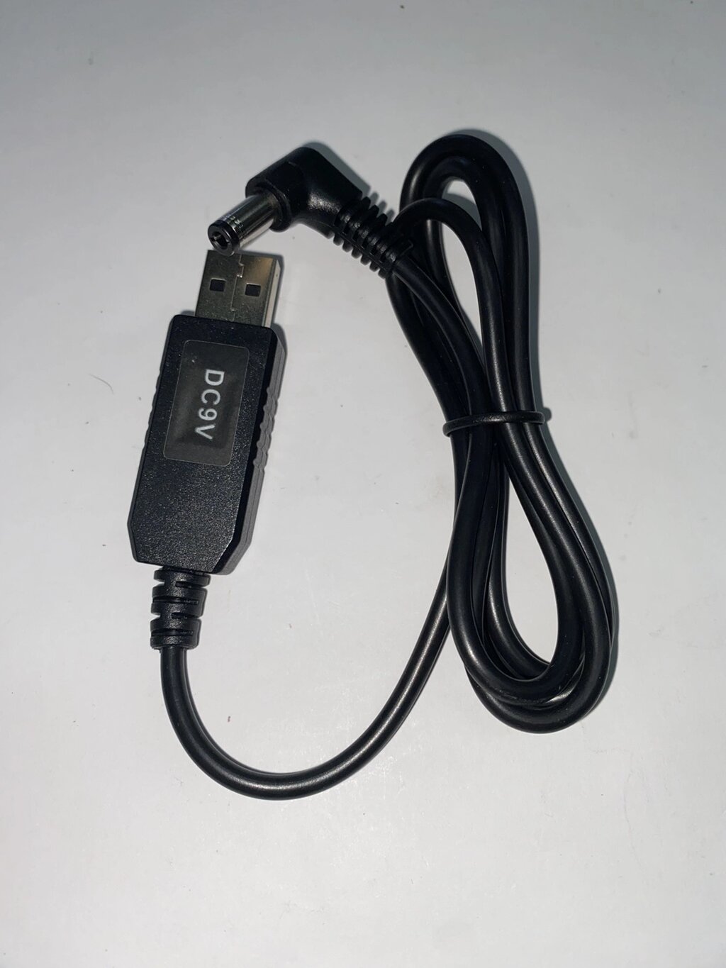 Кутовий кабель живлення для роутера, модему USB 9V для повербанку від компанії tvsputnik - фото 1