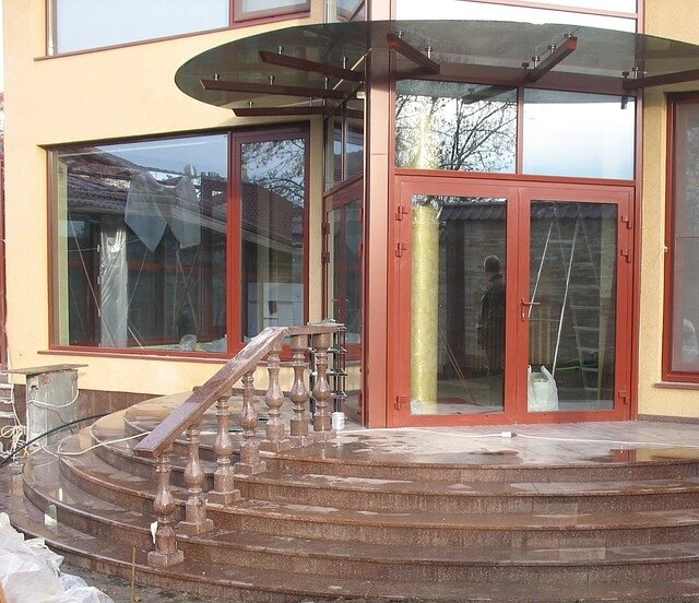 Облицювання гранітом драбин від компанії РА Медіа плюс - фото 1