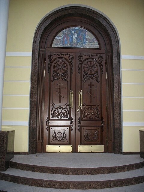 Облицювання порталу каменем від компанії РА Медіа плюс - фото 1