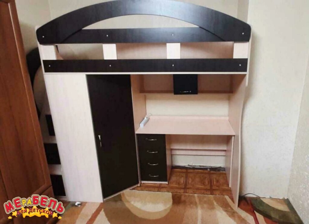 Дитяче ліжко-горище з мобільним столом, кутовою шафою, додатковим бортиком і сходами-комодом КЛ4-6-3 Merabel від компанії Мерабель - фото 1