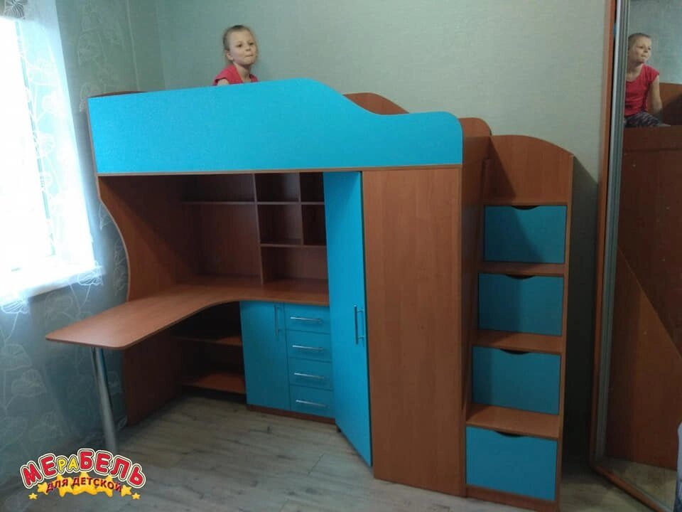 Дитяче ліжко-горище з робочою зоною, кутовою шафою, тумбою і сходами-комодом КЛ21-20 Merabel від компанії Мерабель - фото 1