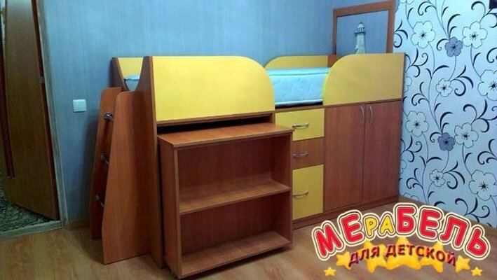Дитяче ліжко з висувним столом, шафою, полками і ящиками Д12 Merabel від компанії Мерабель - фото 1