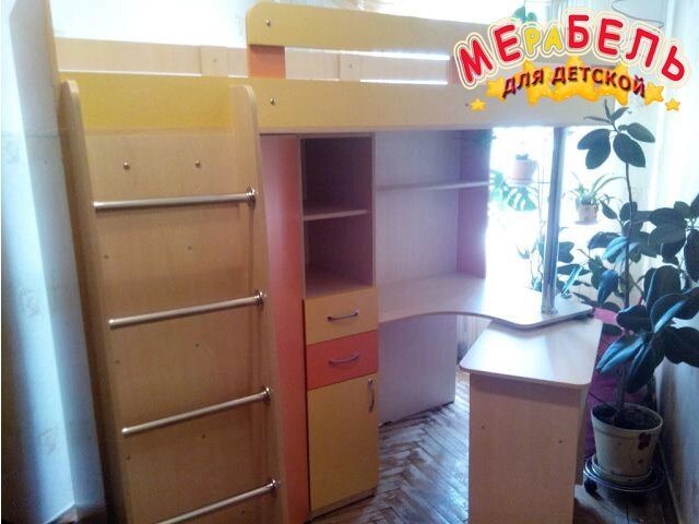 Дитяче ліжко-горище з висувним столом і кутовою шафою К1-2 Merabel - замовити
