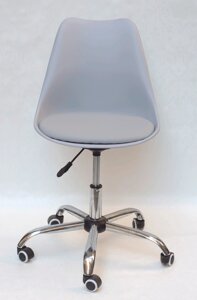 Стілець Milan Office сірий 35 на коліщатках з регулюванням висоти, дизайн Charles Eames у стилі лофт