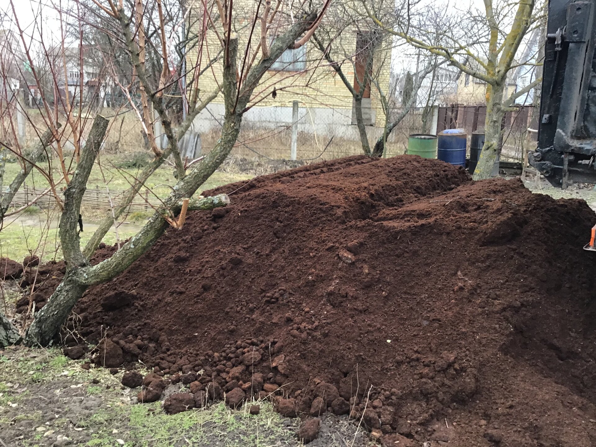 Перегній: що це таке і як його правильно використовувати? - фото pic_455c47857a4014c77c9c7de36d61f111_1920x9000_1.jpg