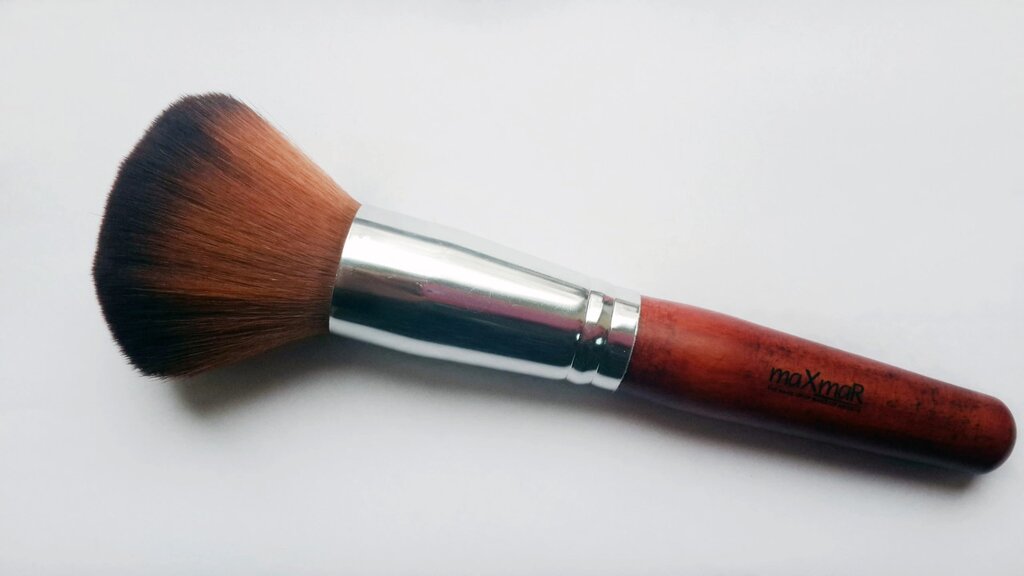 Пензлик для пудри MaxMar Professional Brush (МаксМар Профешин Бруш) від компанії GLAMOUR-PARFUM - фото 1