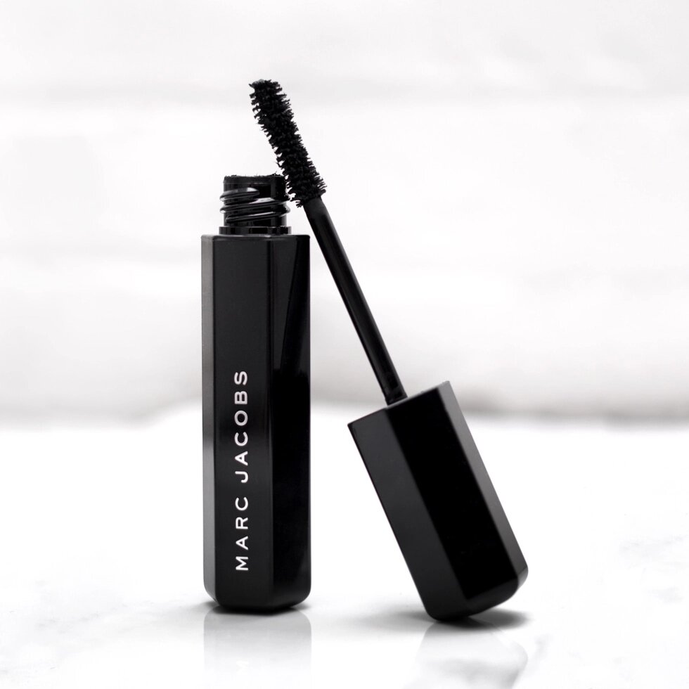 Туш для вій Marc Jacobs O! Mega Lash Volumizing Mascara (Омега Марк Якобс) від компанії GLAMOUR-PARFUM - фото 1