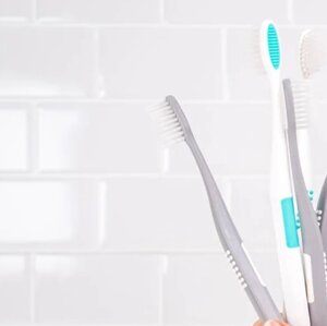 Зубна щітка 4 шт AP-24 Anti-Plaque Toothbrush Nu Skin