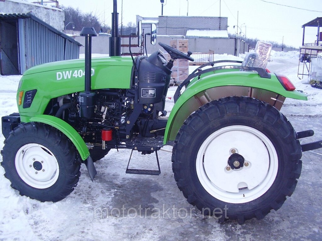 Трактор з доставкою DW 404DR (40л.с., 4х4, 4 цил, реверс) від компанії все навісне - фото 1