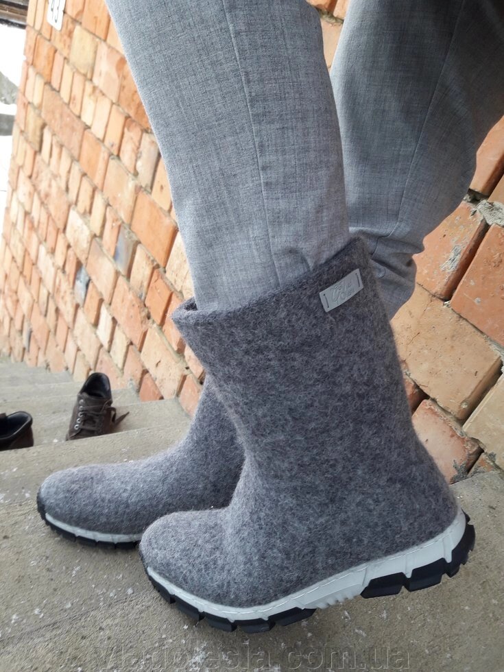 Чоловічі зимові чоботи на кожен день - фото