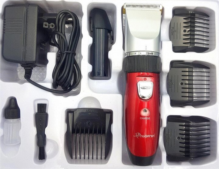 Машинка для стрижки волосся Gemei GM-6001 4 знімних гребеня від компанії Інтернет магазин "Megamaks" - фото 1