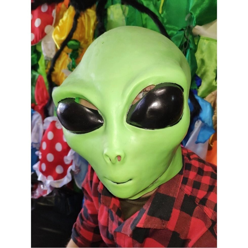 Маскарадна маска НЛО інопланетянина зелена гумова маска від компанії Інтернет магазин "Megamaks" - фото 1