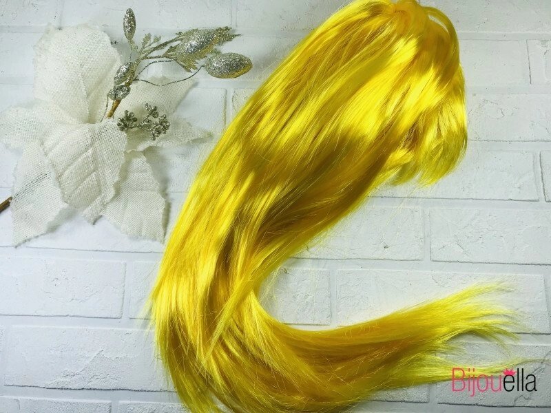 Маскарадний жовтий прямий перуку 58 см, 120 гр, на святкові вечірки від компанії Інтернет магазин "Megamaks" - фото 1
