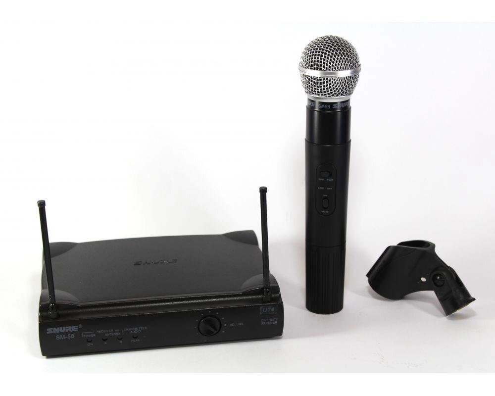 Мікрофон бездротової + база DM SM 58 / UT24 / ручний динамічний радіомікрофон від компанії Інтернет магазин "Megamaks" - фото 1