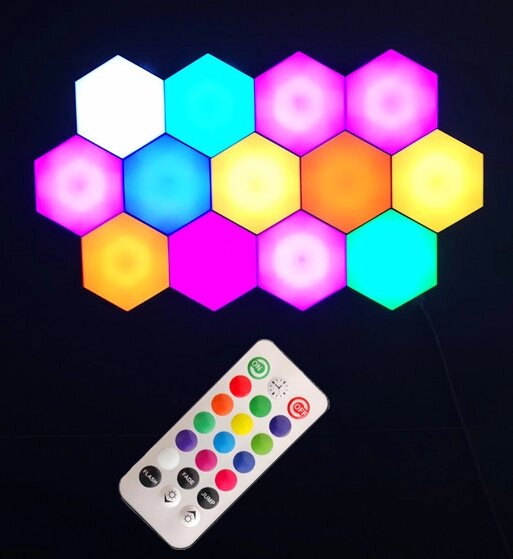 Модульна настінна кольорова шестигранна лампа з пультом 6 шт світильник від компанії Інтернет магазин "Megamaks" - фото 1