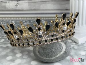 Шикарна корона в золоті з чорними каменями жіноча