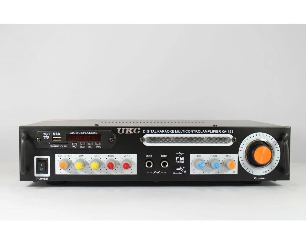 Підсилювач низької частоти звуку AMP 123 + BT караоке на 2 мікрофони - акції