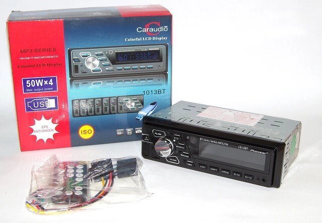 Сучасна Pioneer 1013BT автомобільна магнітола MP3 car radio з якісним хорошим звучанням від компанії Інтернет магазин "Megamaks" - фото 1