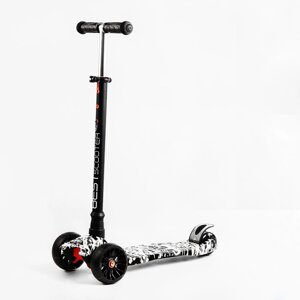 Самокат Best Scooter MAXI S 4 колеса PU СВІТЛО White flame 60 кг Різнокольоровий (113936)