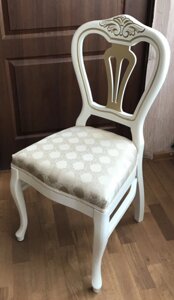 Стілець для вітальні в класичному стилі з масиву дерева Луїджі , колір та оббивка на вибір