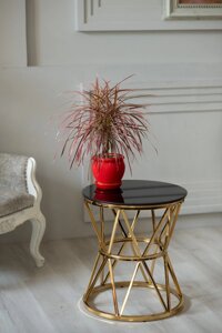 Журнальний круглий стіл, стільниця загартоване глянсове скло CH-1 Vetro, колір чорний + золото