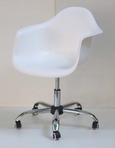 Крісло офісне пластикове на колесах Leon Office Onder Mebli , колір білий 07