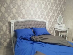 Ліжко дерев'яне з м'яким узголів'ям Каліпсо Люкс, колір на вибір